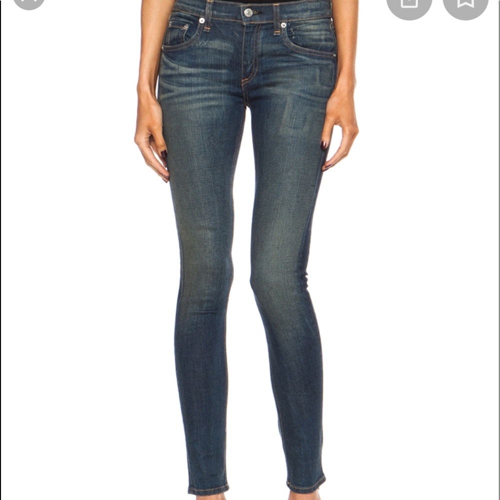 Rag & Bone skinny midsize jeans. Style: W1502k520